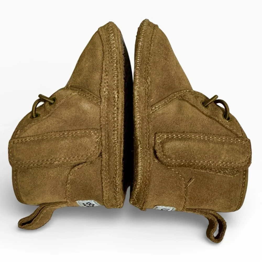 UGG Baby Neumel Suede Booties Chestnut Wool Lined Infant Size US 4/5 UK 4